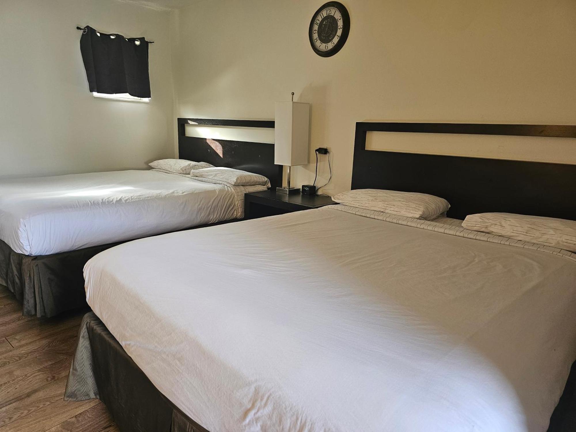 H&H Motor Lodge Idaho Springs Luaran gambar