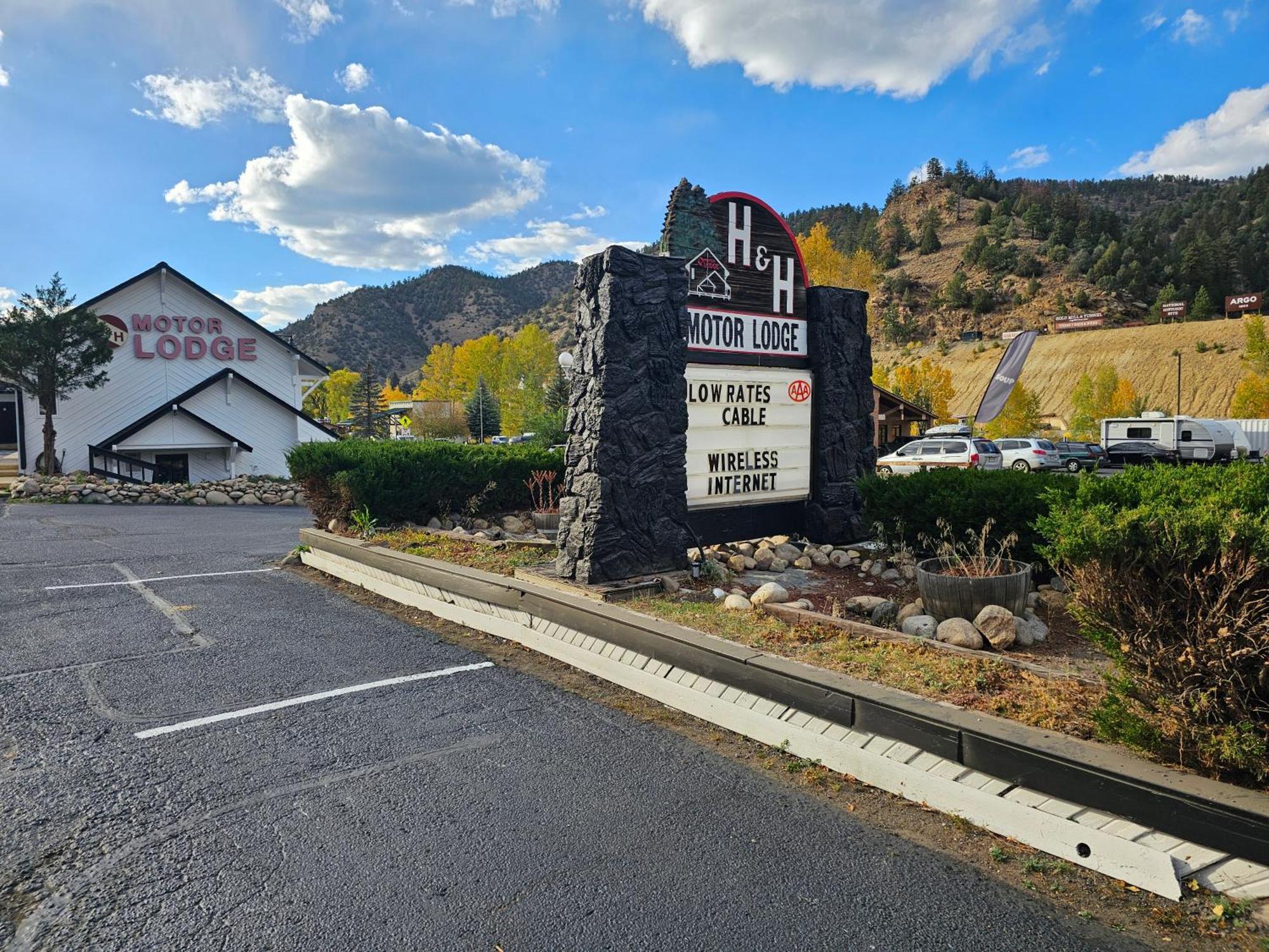 H&H Motor Lodge Idaho Springs Luaran gambar